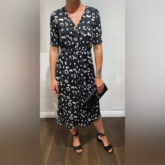 Influence Dresses & Skirts - Influence Dress size 10